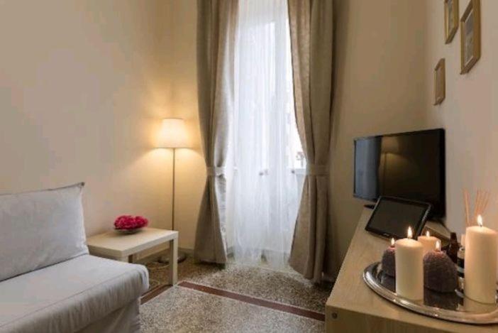 Emi House Re Di Roma , Intero Appartamento - 80 Mq Εξωτερικό φωτογραφία